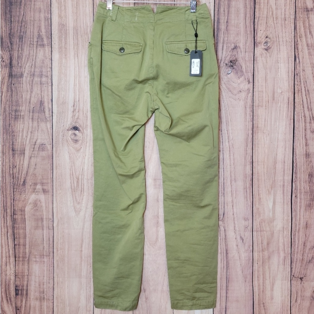 NWT rag & bone Green Moss Field High Rise
Chino Pants Size 23 (fits like 24) - Picture 10 of 16